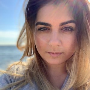 Meet your Posher, Esther